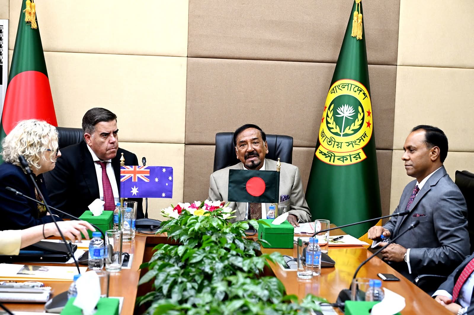 স্পীকারের সাথে অস্ট্রেলিয়ান হাউজ অব রিপ্রেজেন্টেন্টিভস'র প্রতিনিধিদলের সৌজন্য সাক্ষাৎ