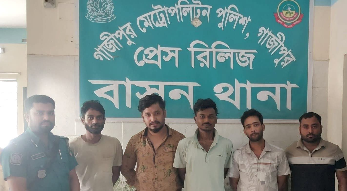 বাসন থানায় বিশেষ অভিযান: ইয়াবাসহ ৫ আসামী গ্রেফতার, আদালতে প্রেরণ