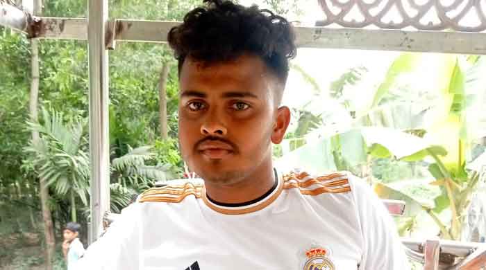 কিশোরগঞ্জে বিসিক শিল্প নগরীর নির্মাণাধীন গেইট ধসে রডমিস্ত্রীর মৃত্যু,গুরুতর আহত ৩