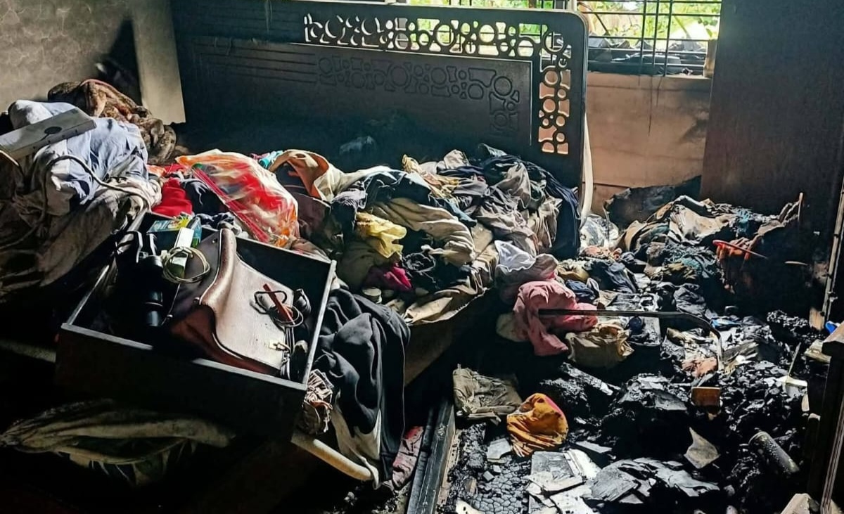 কুড়িগ্রামে চিকিৎসকের বাড়িতে চুরি ও অগ্নিসংযোগ, ক্ষয়ক্ষতি প্রায় ৫০ লাখ টাকা
