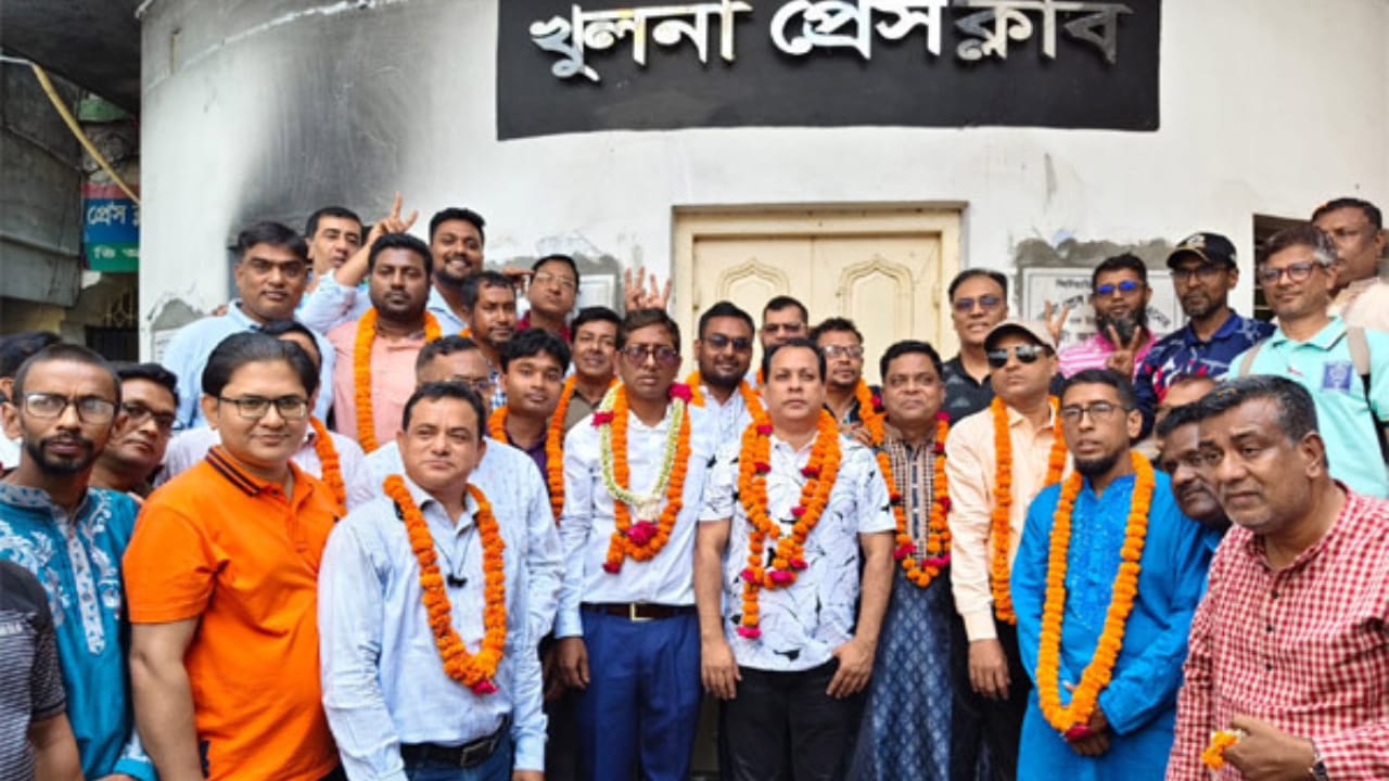 খুলনা প্রেসক্লাব নির্বাচন: সভাপতি মোস্তফা সরোয়ার, সম্পাদক তরিকুল ইসলাম নির্বাচিত