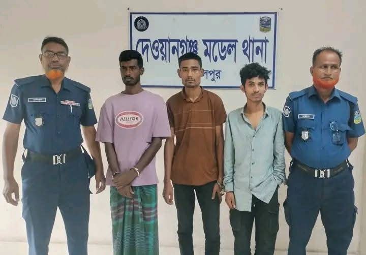 দেওয়ানগঞ্জে ইজিবাইকের ৪ ব্যাটারিসহ আটক ৩, চুরি চক্রের সন্ধানে পুলিশের জোর অভিযান