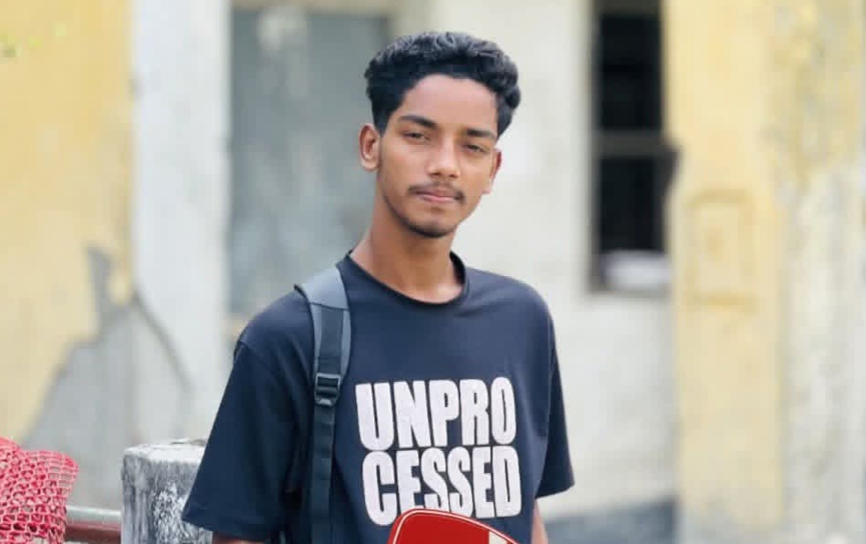 গলাচিপায় মোটরসাইকেল দুর্ঘটনায় ২ তরুণের মর্মান্তিক মৃত্যু, আহত ২