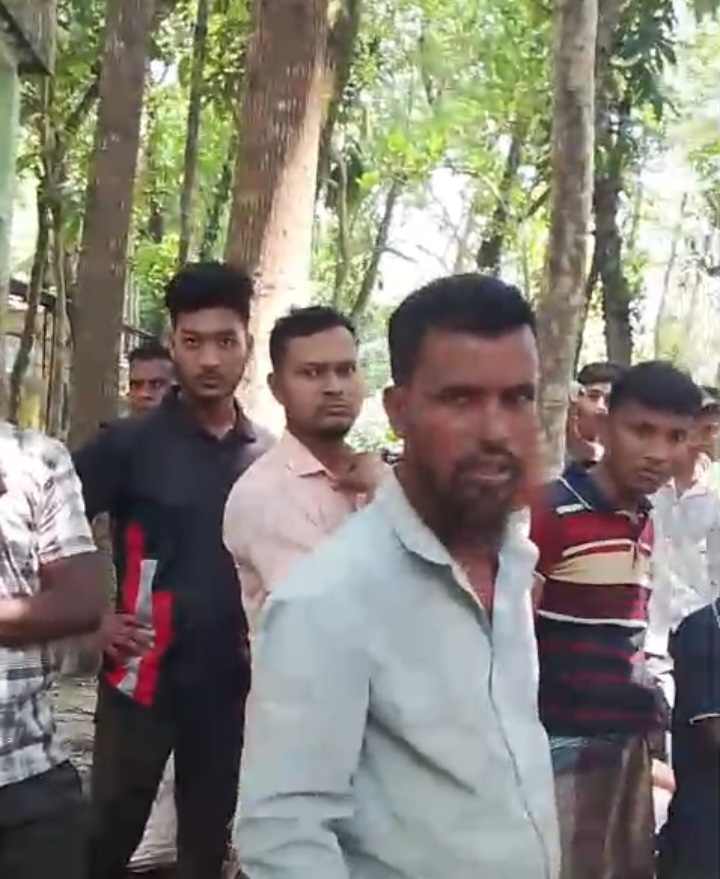 কটিয়াদীতে ৫ম শ্রেণীর শিক্ষার্থীকে বলাৎকারের অভিযোগ, অভিযুক্ত জামায়াত নেতা পলাতক