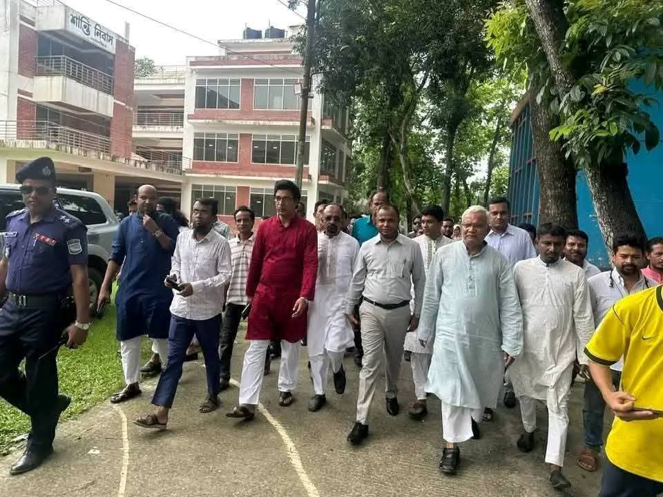 সরকারি শিশু সদন (বালক) পরিদর্শনে সমাজকল্যাণমন্ত্রী