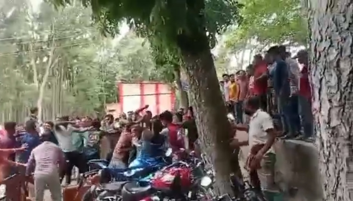 লোহাগড়ায় স্কুল কমিটি গঠনকে কেন্দ্র করে মারামারি, হামলায় আহত ৫