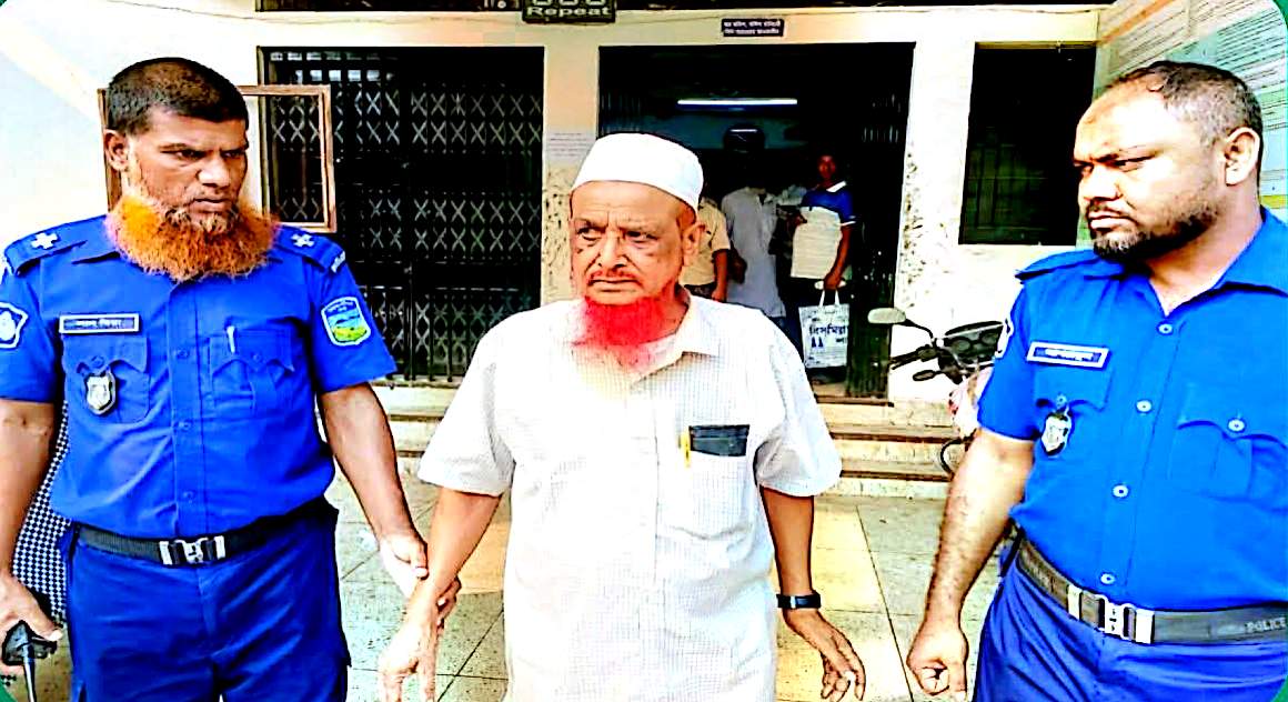 সাব রেজিস্ট্রি অফিসে সাক্ষর নকল করা  জালিয়াতি চক্রের সদস্য আটক