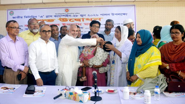 খুলনায় জাতীয় ভিটামিন ‘এ’ প্লাস ক্যাম্পেইনের উদ্বোধন