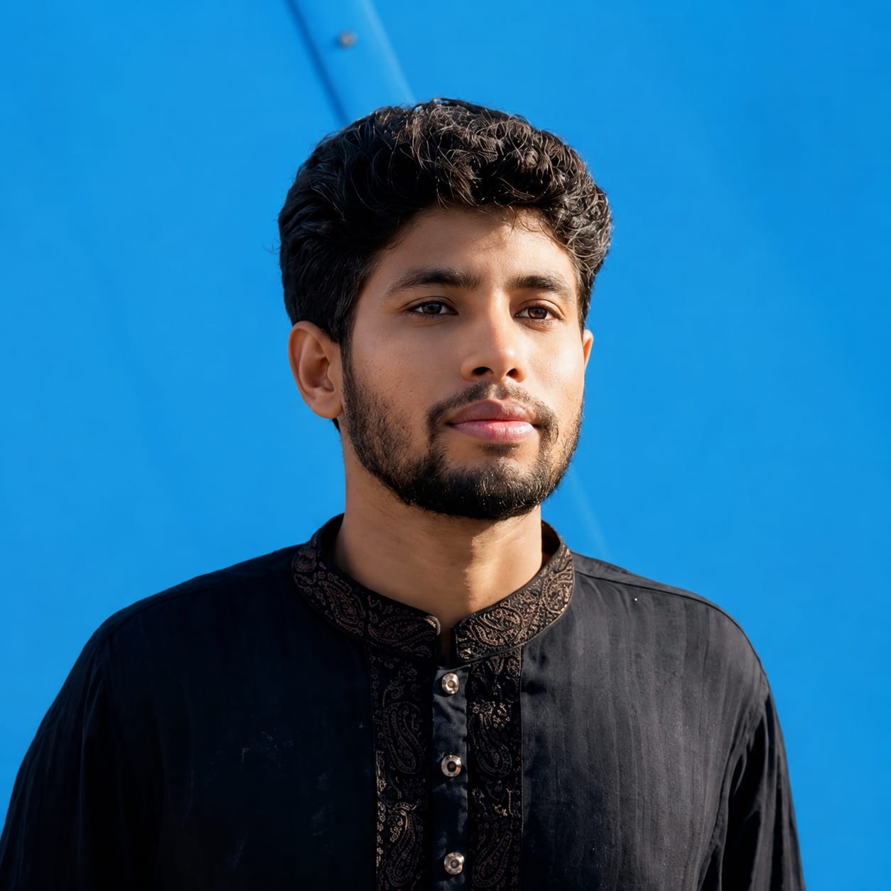 অস্বচ্ছল শিক্ষার্থীর পাশে ববি ছাত্রদল সেক্রেটারি; ভর্তি সম্পন্নে আর্থিক সহায়তা