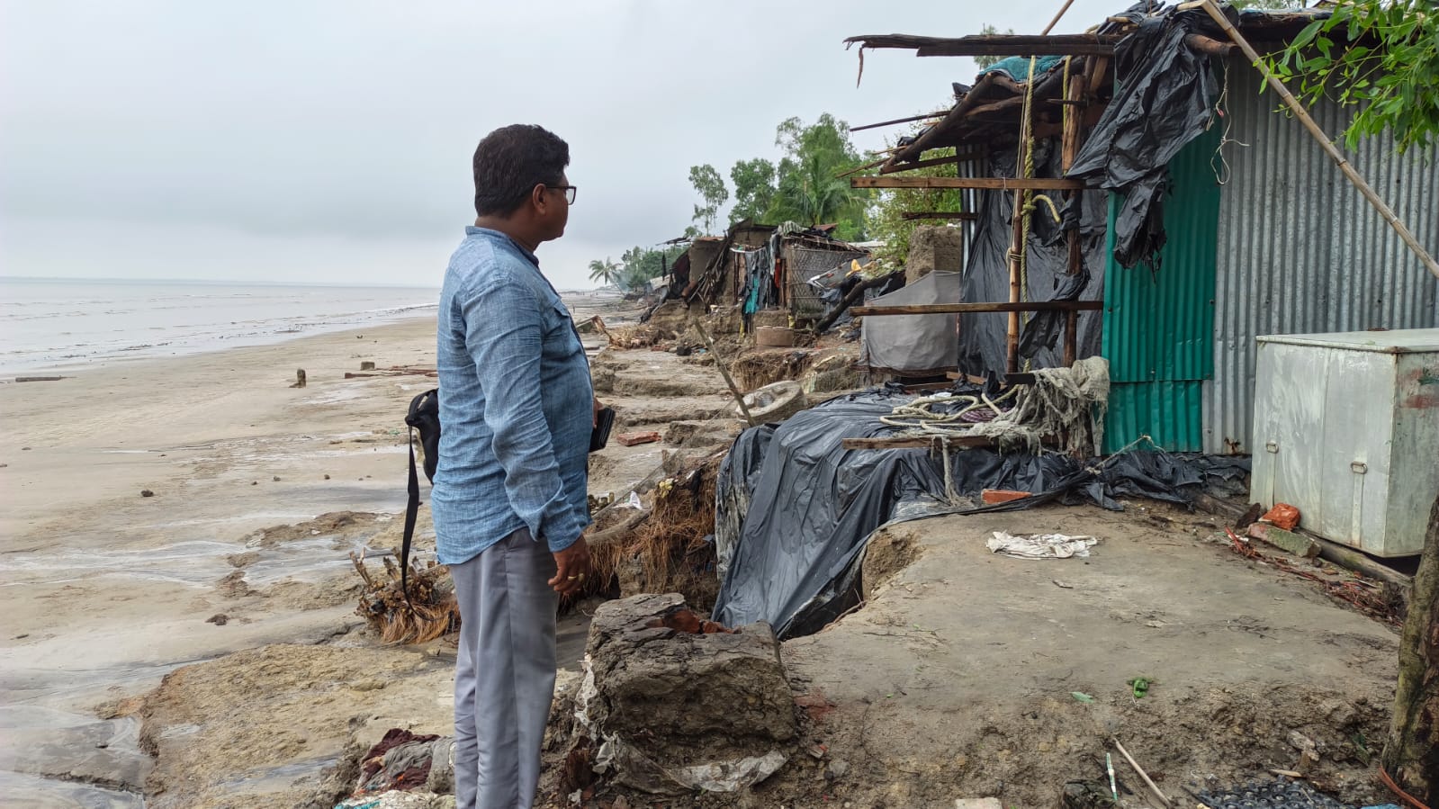 কক্সবাজারে বন্যায় ক্ষতিগ্রস্ত প্রায় ২ হাজার কিলোমিটার সড়ক, ৩২ জনের মৃত্যু