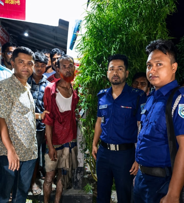 পুলিশ-বিজিবির যৌথ অভিযানে গাঁজার গাছসহ মাদককারবারি গ্রেপ্তার