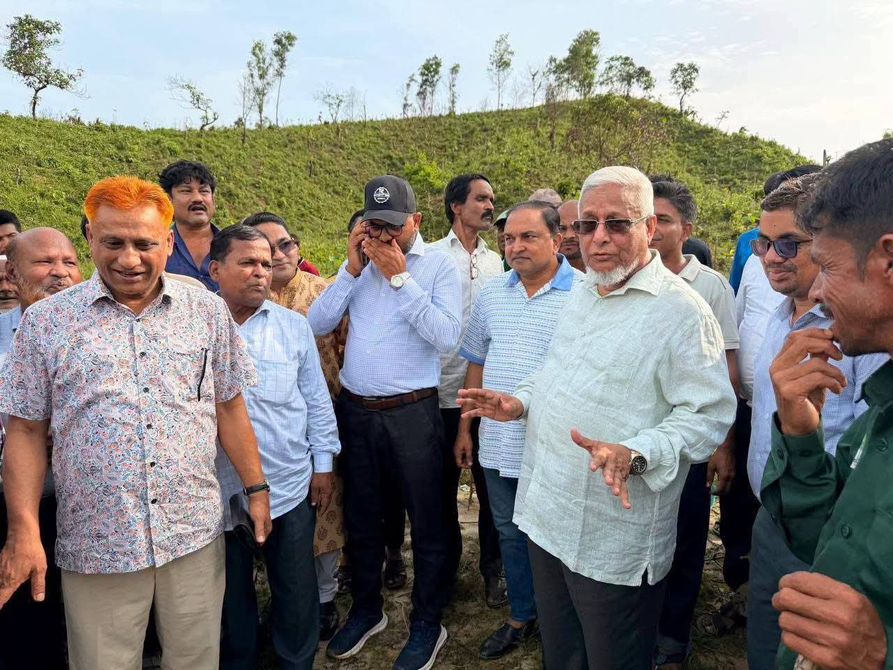 উখিয়ার ইনানীর জুম্মাপাড়া পাহাড়ে বৃক্ষরোপণ কর্মসূচি, প্রধান অতিথি এমপি শাহজাহান