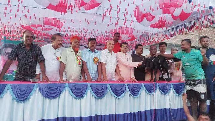 শিবগঞ্জে খালেদা জিয়ার জন্মবার্ষিকী উপলক্ষে প্রীতি ফুটবল ম্যাচ