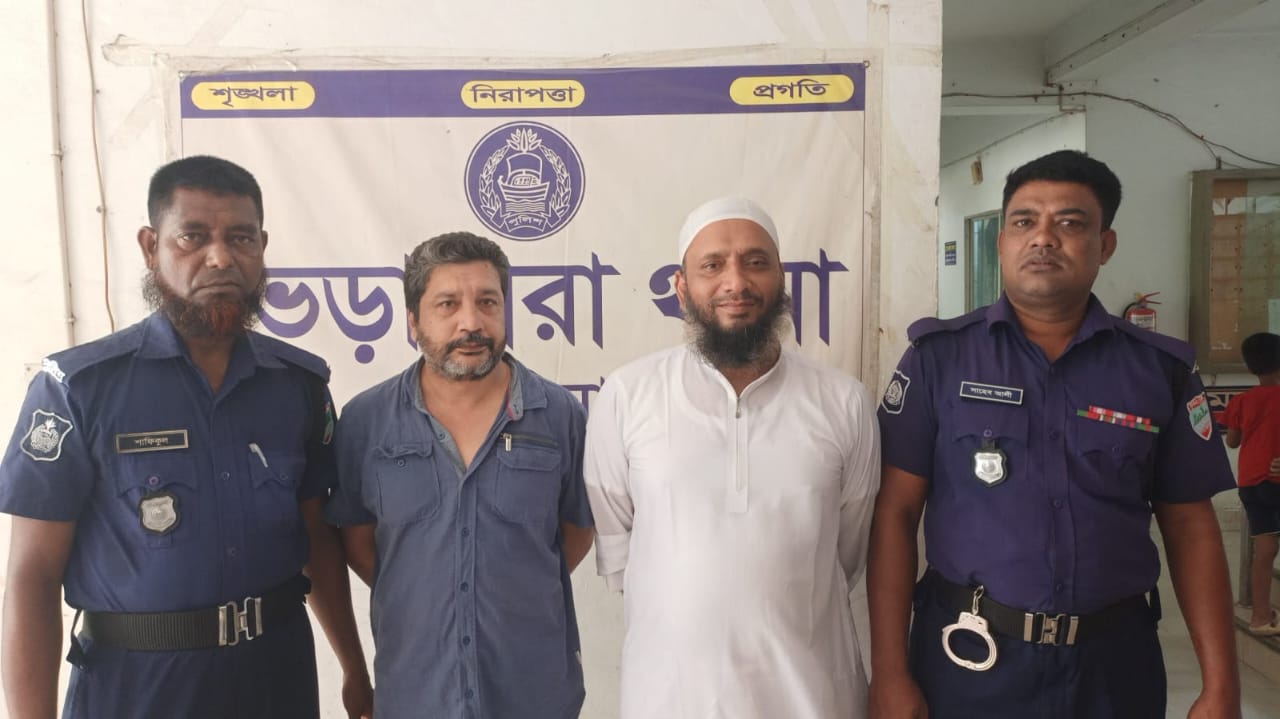ভেড়ামারায় আওয়ামী লীগ নেতাকর্মীদের সংগঠিত করতে খিচুড়ি রান্না, ইউপি চেয়ারম্যান সহ গ্রেপ্তার ২